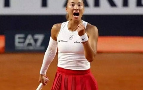 郑钦文赛后谈：我之前6次输球是因为对萨巴伦卡太尊重，她不是神