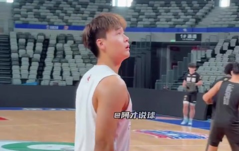 DB真人旗舰刘炜：今天晚上会给赵睿报名 具体打多久要看情况