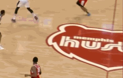 DB视讯百家乐😲黑子哲也？河村勇辉行进间接球不停球背后妙传队友三分命中！