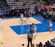 DB电子官网没谱！威少底角三分再度投出三不沾 最终掘金24秒违例