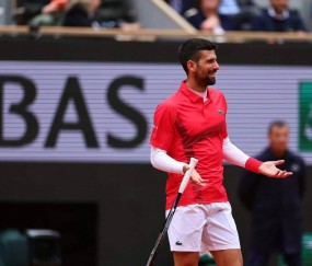 德约首秀以新面貌开启25冠冲冠之旅,梅总决胜盘遭逆转不敌大男仆