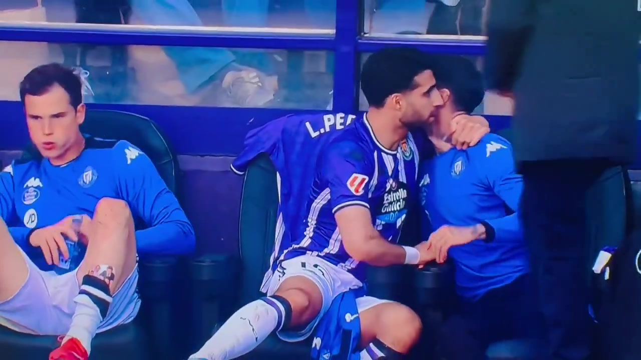 DB官网在线登录入口大内讧💣发生争执后，巴拉多利德球员在替补席拳打队友