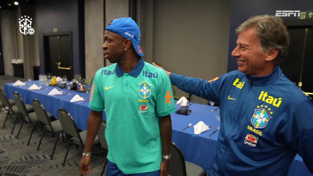 DB视讯官方登录入口桑巴军团新周期！巴西国脚与安切洛蒂及教练团队见面